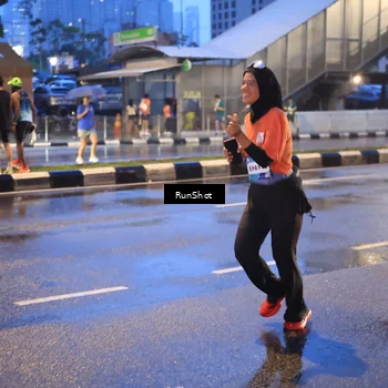 Runner Photo 7930398