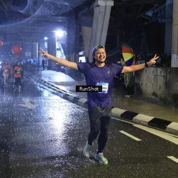 Runner Photo 7930405
