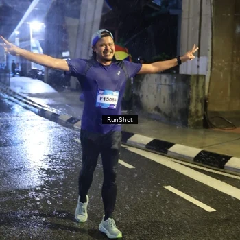 Runner Photo 7930529