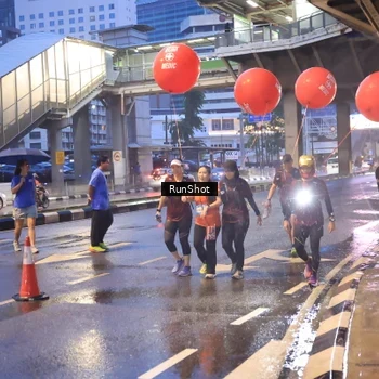 Runner Photo 7930533