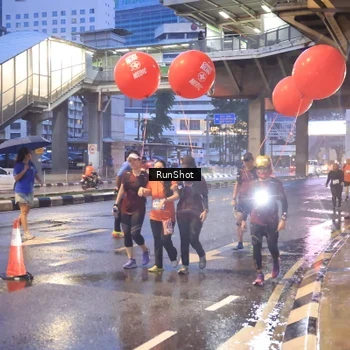 Runner Photo 7930540