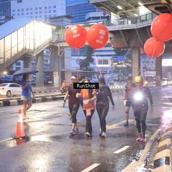 Runner Photo 7930545