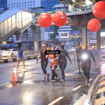 Runner Photo 7930548