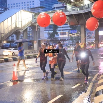 Runner Photo 7930549