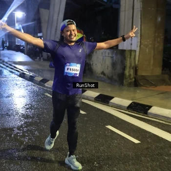 Runner Photo 7930550