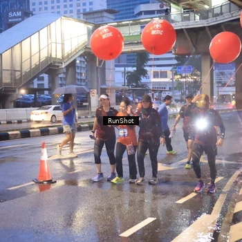 Runner Photo 7930552
