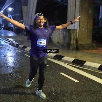 Runner Photo 7930562