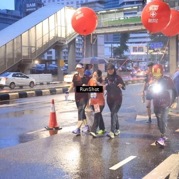 Runner Photo 7930565