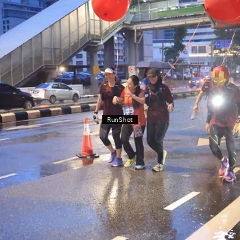 Runner Photo 7930568