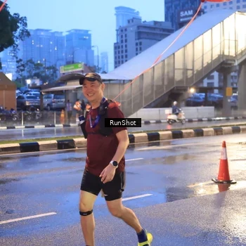 Runner Photo 7930594