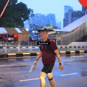 Runner Photo 7930596