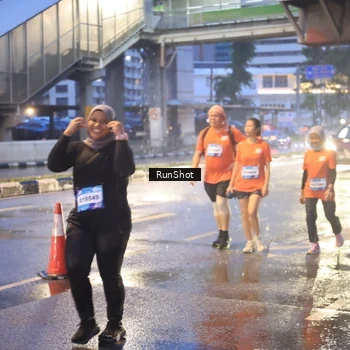 Runner Photo 7930632