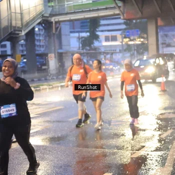 Runner Photo 7930634