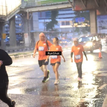 Runner Photo 7930636