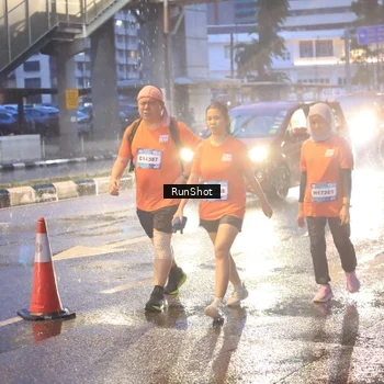 Runner Photo 7930643