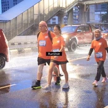 Runner Photo 7930654