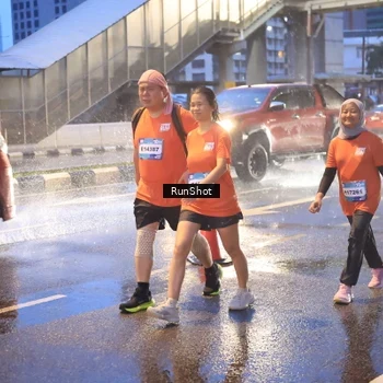 Runner Photo 7930658