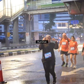 Runner Photo 7930659