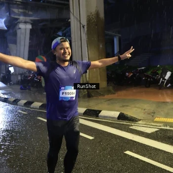 Runner Photo 7930664