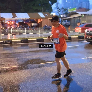 Runner Photo 7930672
