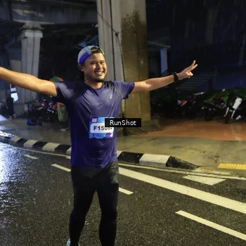 Runner Photo 7930674