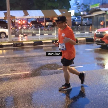 Runner Photo 7930676