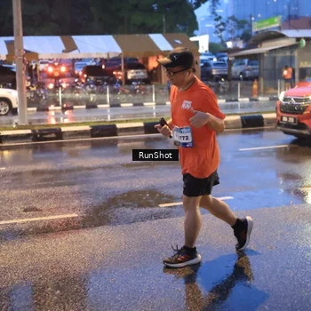 Runner Photo 7930680
