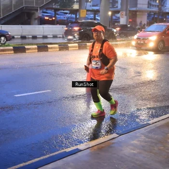 Runner Photo 7930685