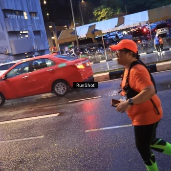 Runner Photo 7930715