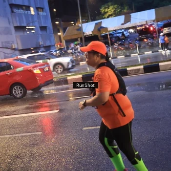 Runner Photo 7930721