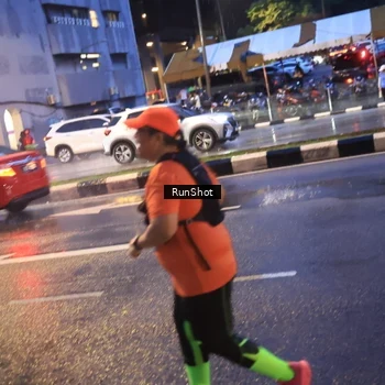 Runner Photo 7930725