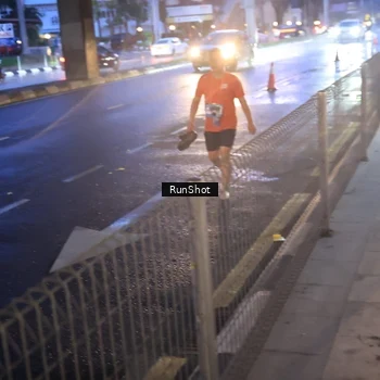 Runner Photo 7930761