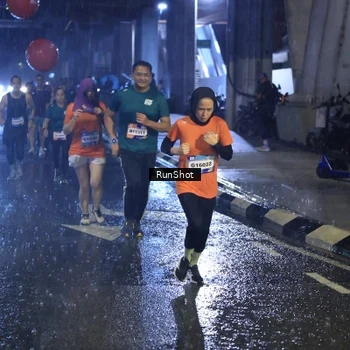 Runner Photo 7930796