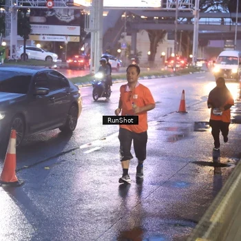 Runner Photo 7930804