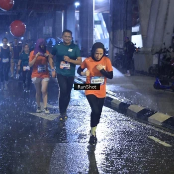 Runner Photo 7930805