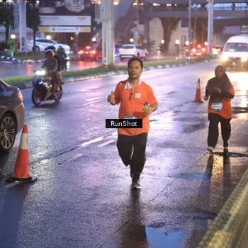 Runner Photo 7930813