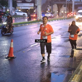 Runner Photo 7930816