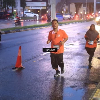 Runner Photo 7930819