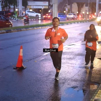 Runner Photo 7930825