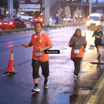 Runner Photo 7930826