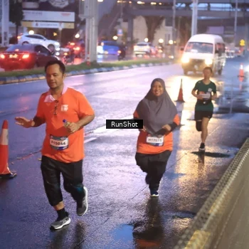 Runner Photo 7930831