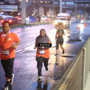 Runner Photo 7930836