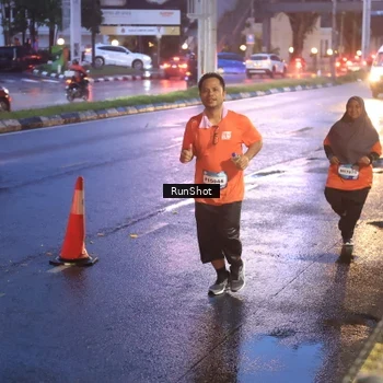 Runner Photo 7930837