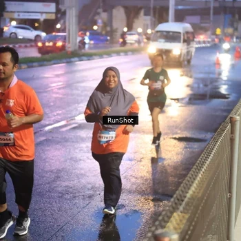 Runner Photo 7930838