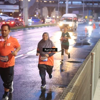 Runner Photo 7930839