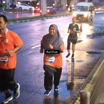 Runner Photo 7930840