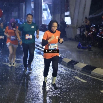 Runner Photo 7930843