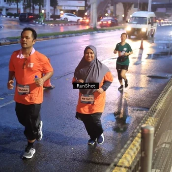 Runner Photo 7930844
