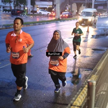 Runner Photo 7930846
