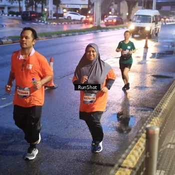 Runner Photo 7930847